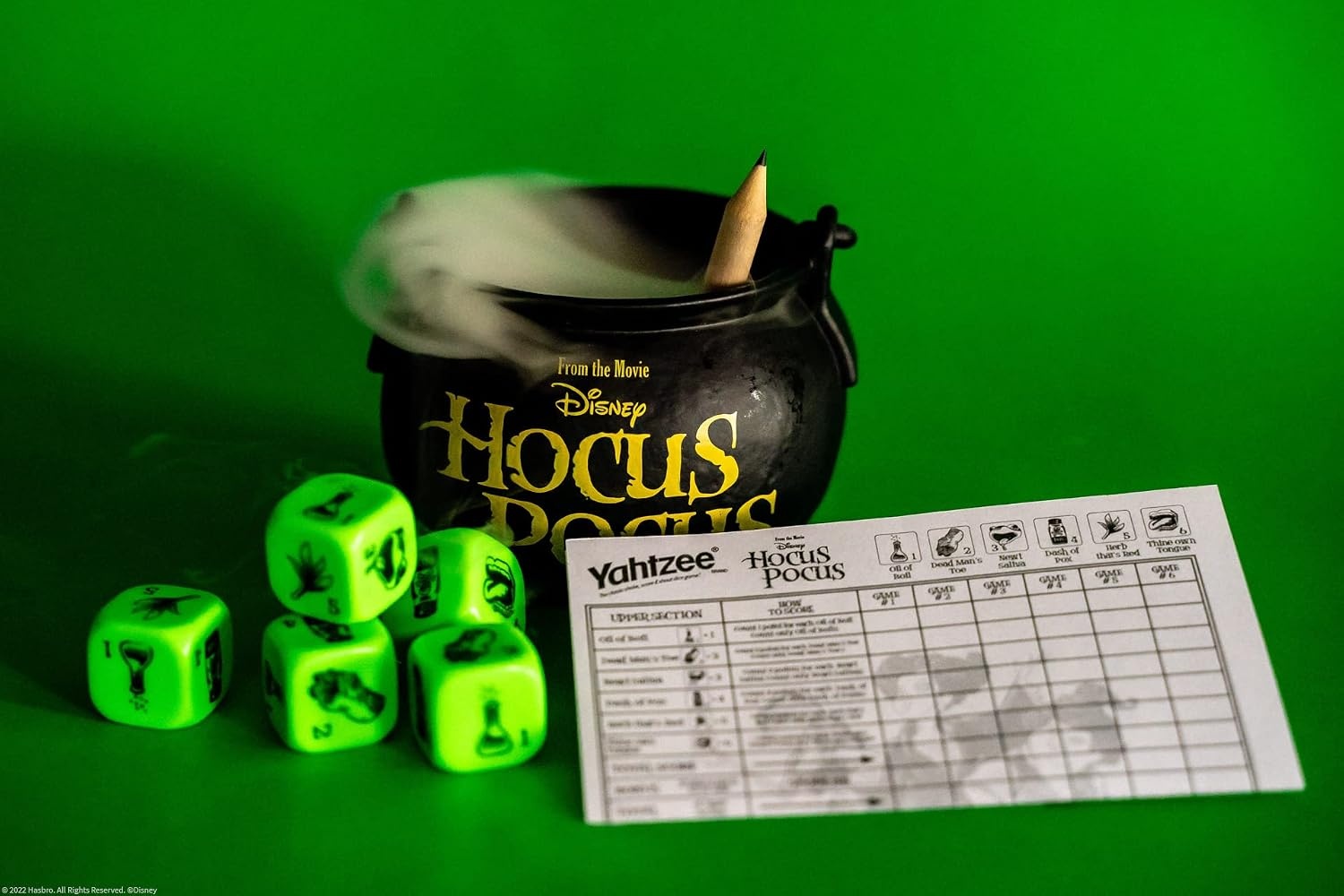 image:imageUSAOPOLY YAHTZEE Disney Hocus Pocus Collectible Witchs Caldron Dice Cup Classic Family Game Based on Film Great for Night OfficiallyLicensed amp Merchandise Black